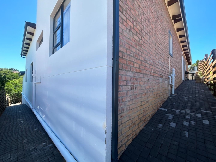 4 Bedroom Property for Sale in Noorsekloof Eastern Cape